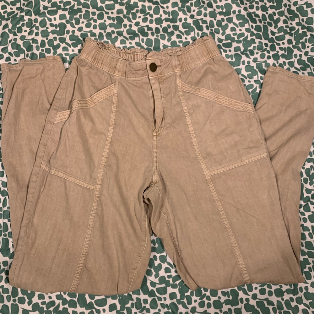 Khaki high waisted cargo pants
